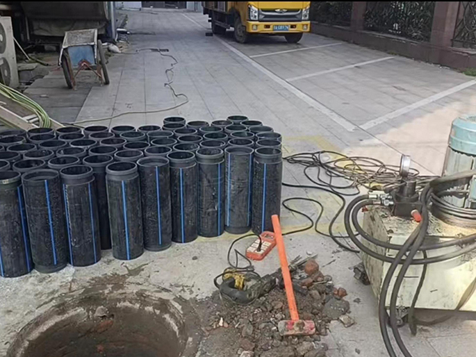 泽库PE置换管厂家 DN315置换管 非开挖管短管置换